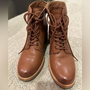 Clarks heeled lace up ankle boots, size 8
